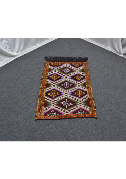 Yeni El Dokuma Nadir Çumra Yörük Yün Kilim 6300 fiyatları