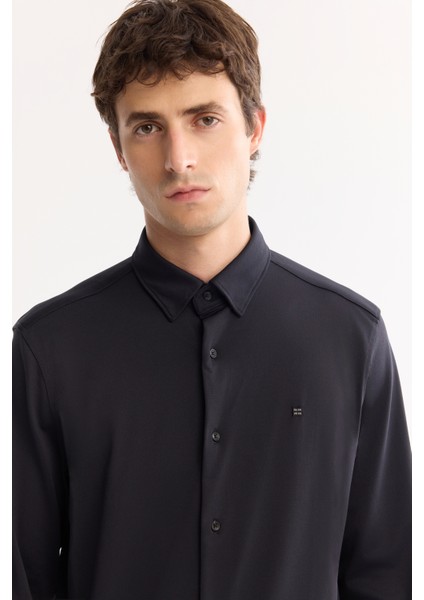 Erkek Siyah Klasik Yaka Hızlı Kuruyan Non-Iron Slim Fit Gömlek A52Y2122 fırsatları