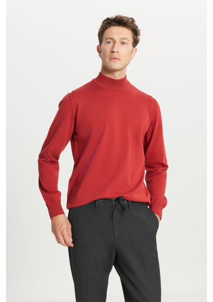 Pamuklu Standart Fit Normal Kesim Yarım Balıkçı Yaka Triko Kazak modelleri