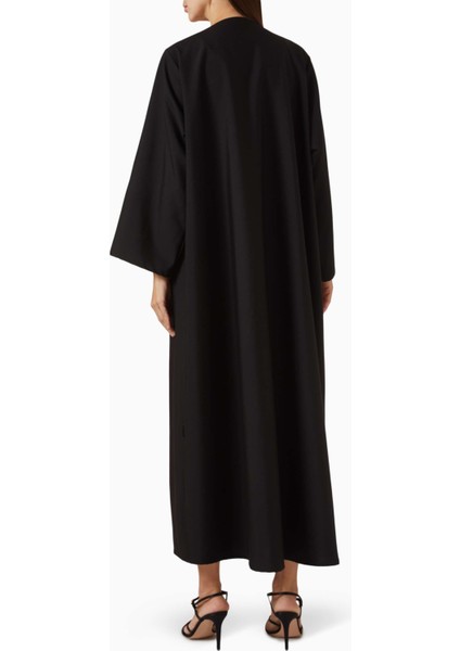Rahat Kesim Renk Bloklu Abaya ve Koordineli Sheila ile Şık ve Pratik Stil modelleri