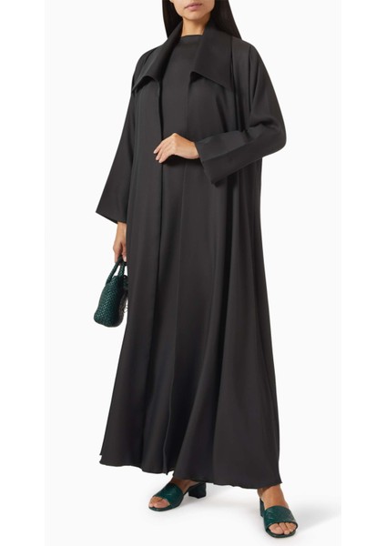 Şıklığı Yansıtan 3 Parça Abaya Seti Modaya Uygun Tasarım ile Her Anınıza Eleganlık Katın fiyatları