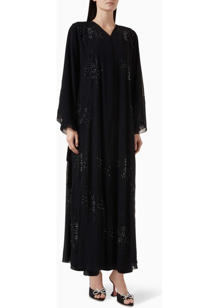 Şifon Çoktaşlı ve Boncuk Süslemeli Abaye ile Şıklığı Yakalayın