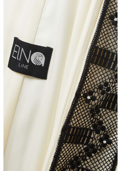 Şıklığı Yansıtan Kristal Aksesuarlarla Zenginleştirilmiş Kapüşonlu Abaya indirimleri