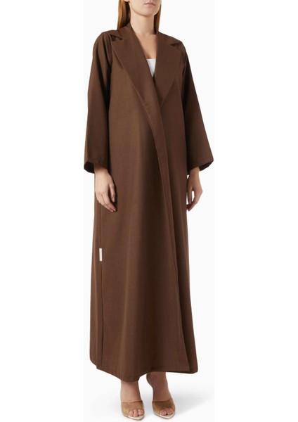 Konforlu Pamuk Ipek Abaya Şık Tasarım ve Modern Kesim ile Göz Alıcı Siluet Sunuyor