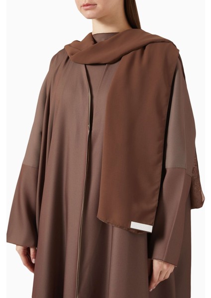 Şıklığı ve Zarafeti Yansıtan 3 Parça Abaya Seti ile Modest Moda Deneyimi