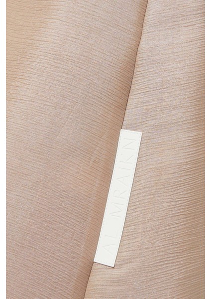 Şık 3 Parça Abaya Takımı Modern Elegans ile Konforu Birleştiriyor