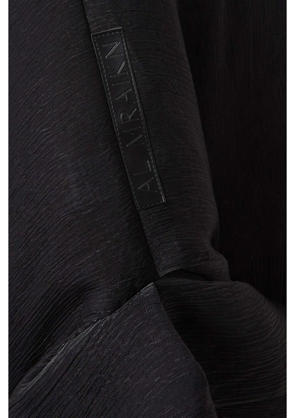 Üç Parça Şık Abaya Seti Ince Kumaşıyla Modern ve Zarif Tasarım