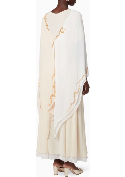 Etkileyici Dantel Detaylı Şifon Elbise ile Şık ve Zarif Görünüm modelleri