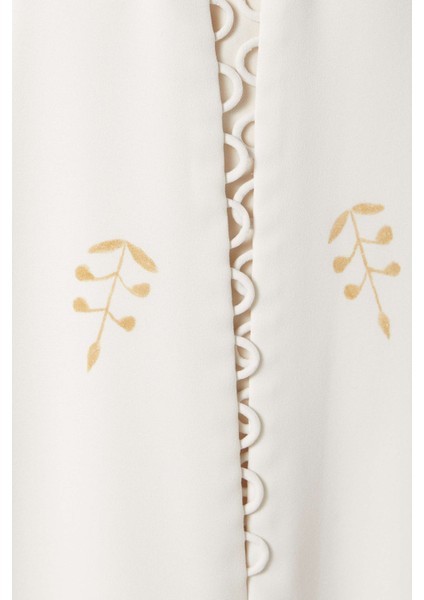 Şık Georgette Abaya ile Konforu ve Modern Tarzı Bir Arada Yaşayın