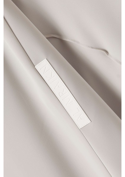 Şık ve Modern 3 Parçalı Abaya Seti ile Rahat Şıklık Yakalayın fırsatları