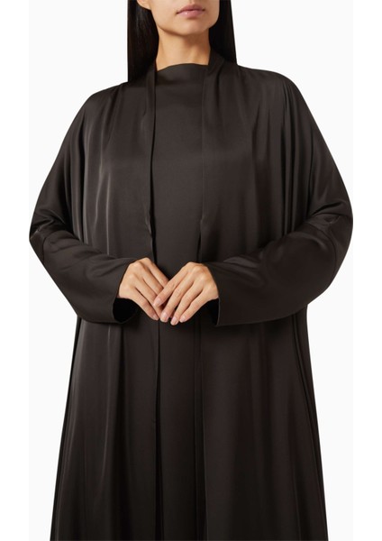 Şıklığı Yansıtan 3 Parça Abaya Seti Modern Moda ve Zarafet Için Ideal Seçim