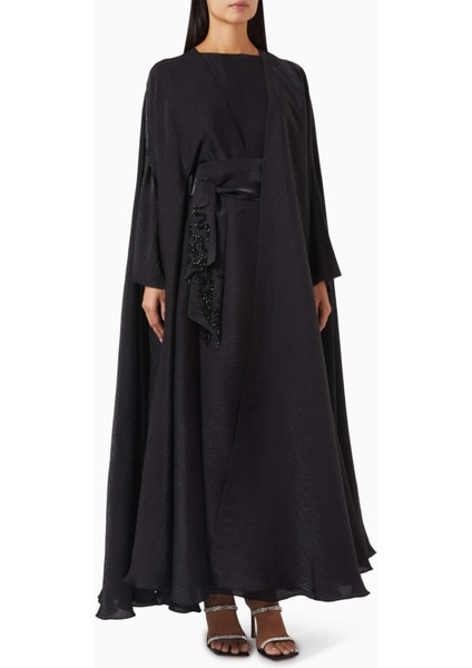 Şıklığın Temelleriyle Tasarlanmış 3 Parça Abaya Seti ile Tarzınızı Yansıtın