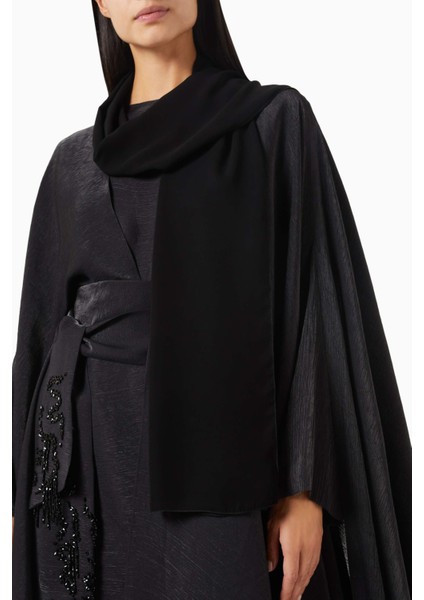 Şıklığın Temelleriyle Tasarlanmış 3 Parça Abaya Seti ile Tarzınızı Yansıtın