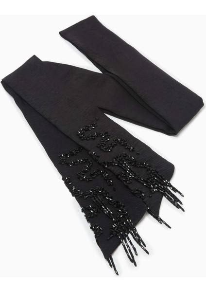 Şıklığın Temelleriyle Tasarlanmış 3 Parça Abaya Seti ile Tarzınızı Yansıtın