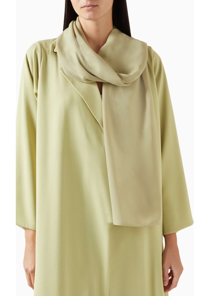 Ikonik Işlemeli Georgette Abaya Şıklığı ile Konforun Buluştuğu Tasarım fırsatları