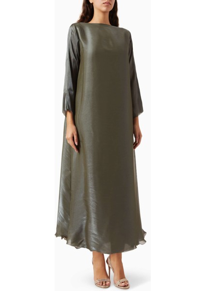 Zarif Tasarıma Sahip 3 Parça Abaya Seti ile Şıklığı Yakalayın indirimleri