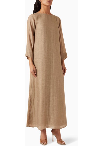 Şık Sequin Süslemeli Abaya Takımı ile Her Ortama Uygun Şıklık ve Rahatlık fırsatları