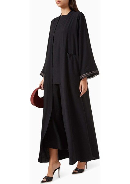 4 Parça Nakışlı Abaya Seti ile Rahat ve Şık Seyahat Gardırobu Oluşturun fiyatları