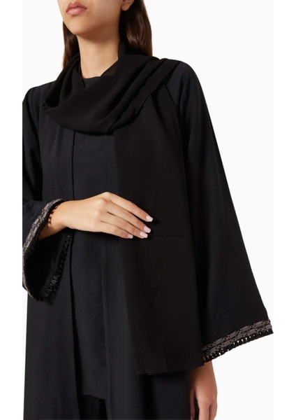 4 Parça Nakışlı Abaya Seti ile Rahat ve Şık Seyahat Gardırobu Oluşturun indirimleri