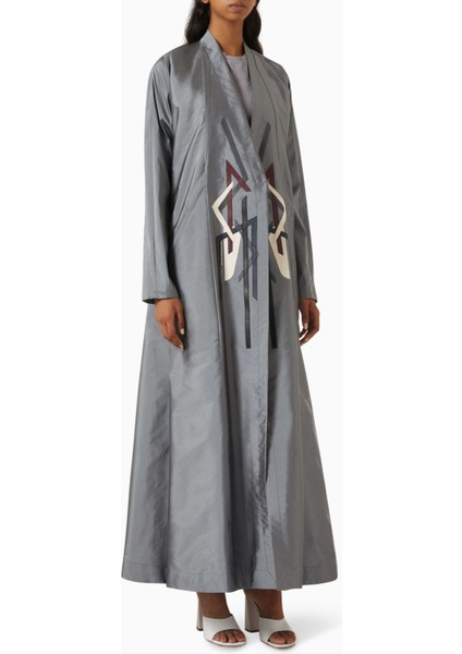 Şık ve Rahat Işlemeli Uzun Kollu Abaya Tasarımı ile Günlük Şıklığınızı Yükseltin