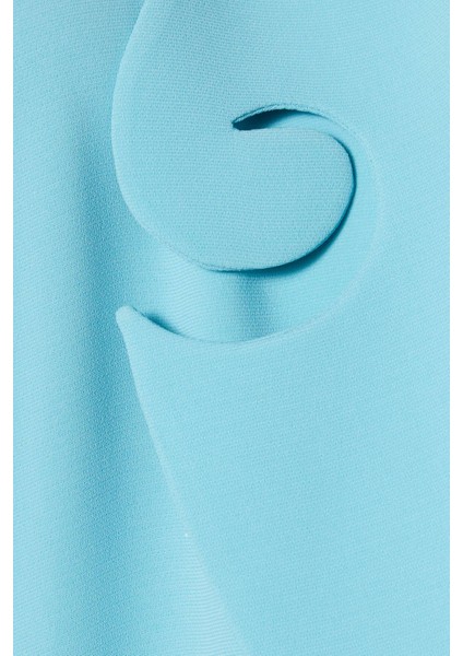 Konforlu ve Şık Abaya ile Günlük ve Özel Anlarınızda Fark Yaratın