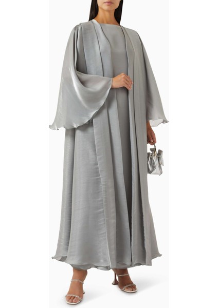 Şık Katmanlı Abaya Seti Ile Zarif Görünüm Elde Edin fiyatları