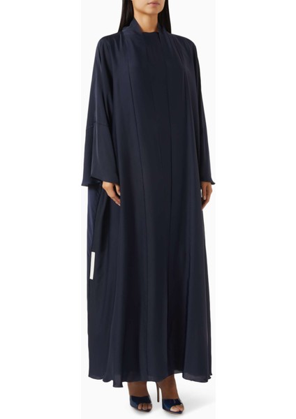 Şık ve Yüksek Kalite Üç Parçalı Ipek Abaya Seti ile Zarafet Kazanın