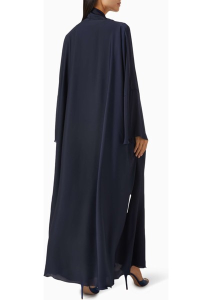 Şık ve Yüksek Kalite Üç Parçalı Ipek Abaya Seti ile Zarafet Kazanın modelleri