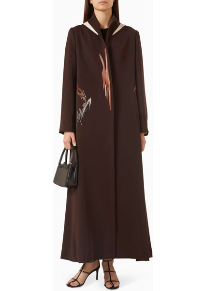 Şık Uzun Kollu Işlemeli Abaya Rahat Tasarım ve Zarif Hareket ile Estetik Sunuyor fiyatları