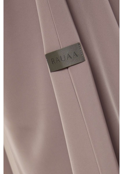 Işlemeli Abaya Seti ile Şıklığı Yakalayın Rahat ve Modern Tarz Için Ideal Seçim