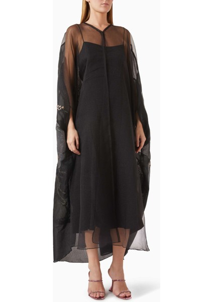 Şık Dantel Detaylı Organze Abaya ile Günlük Zarafetinizi Yükseltin