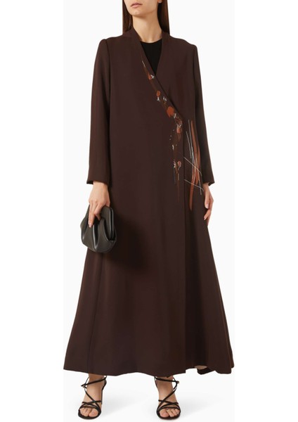 Şık ve Rahat Elbise Tasarımı ile Modern Işlemeli Abaya fiyatları