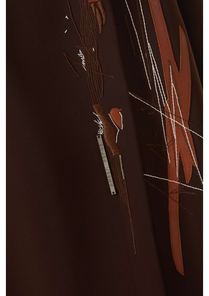 Şık ve Rahat Elbise Tasarımı ile Modern Işlemeli Abaya fırsatları