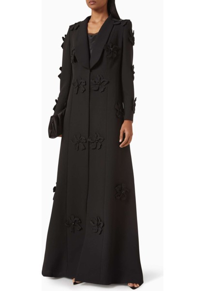 Şık Tülbent Abaya Çiçek Aplikeli Şıklığı ile Modern ve Gelenekselin Buluşması fiyatları