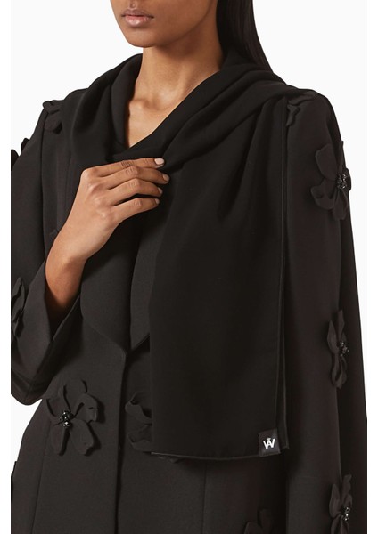 Şık Tülbent Abaya Çiçek Aplikeli Şıklığı ile Modern ve Gelenekselin Buluşması fırsatları