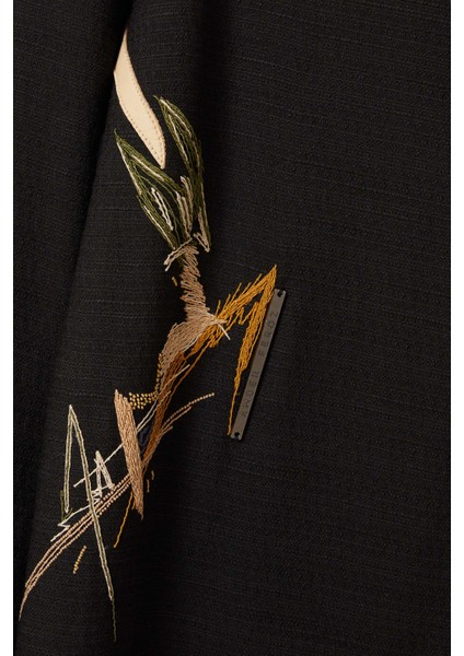 Şık Dikişli Abiye Kap Sade ve Fonksiyonel Tasarımla Modern Kadınlar Için Ideal Seçim fırsatları