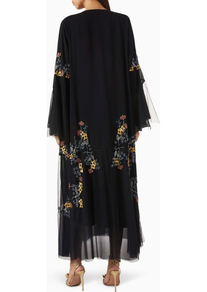 Şifon Üzeri Boncuk Işlemeli Abaya ve Şila Modeli ile Şık ve Rahat Tasarım modelleri