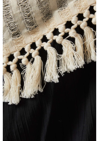 Şık Contrast Panellere Sahip Relaxed Yapılı Fringe Abaya ve Sheila Seti indirimleri