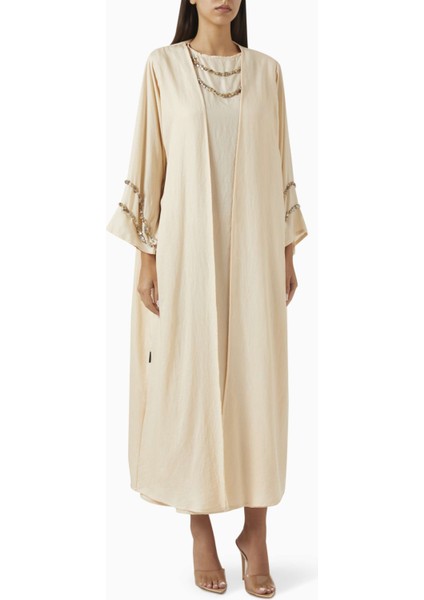 Şık Abaya ve Elbise Seti Günlük ve Gece Kullanımı Için Rahat ve Zarif Tasarım