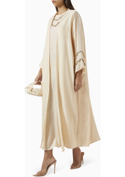 Şık Abaya ve Elbise Seti Günlük ve Gece Kullanımı Için Rahat ve Zarif Tasarım fiyatları