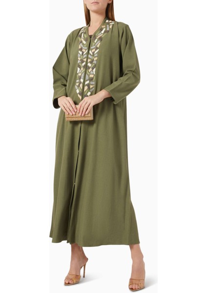 Günlük Şıklık Için Işlemeli Abaya ve Eşleşen Şila ile Rahat Kullanım fiyatları