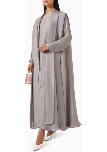 Şık 3 Parça Abaya Seti ile Her Adımda Zarafet ve Konfor Sunar fiyatları