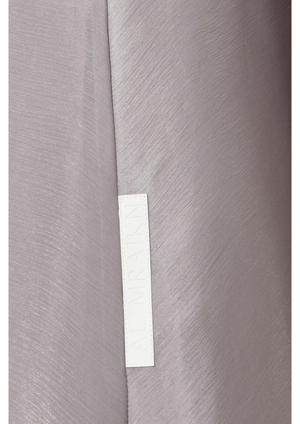 Şık 3 Parça Abaya Seti ile Her Adımda Zarafet ve Konfor Sunar