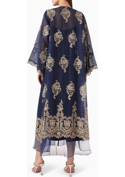 Şık Boncuk Işlemeli Abaya ile Zarif Kapama ve Konforlu Hareket Özgürlüğü modelleri