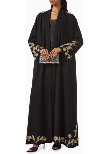 Şık Çiçek Nakışlı Abaya Rahat Tasarım ve Modern Dokunuş ile Göz Alıcı Kombinler Için Ideal fiyatları