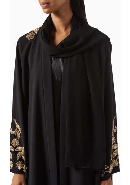 Şık Çiçek Nakışlı Abaya Rahat Tasarım ve Modern Dokunuş ile Göz Alıcı Kombinler Için Ideal fırsatları