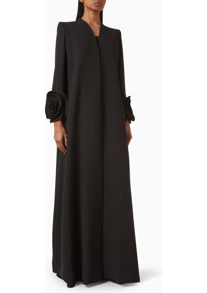 Modern 3D Floral Aplikeli Abaya Zarif Silhouette ve Estetik Doku ile Şıklığı Yansıtıyor