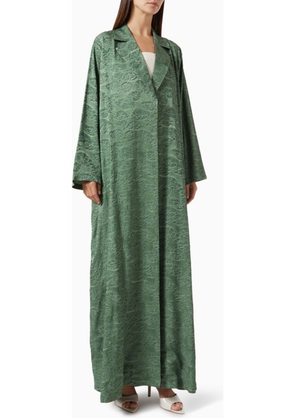 Şık Notched Yaka Abaya ile Konfor ve Zarafeti Bir Arada Yaşayın