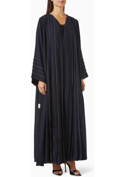 Şık ve Modern Plise Detaylı Abaya Minimalist Tasarım ile Şıklığı Yakalayın