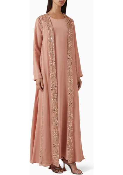 Şıklığı ve Konforu Bir Araya Getiren Payetli Abaya ile Hem Rahat Hem Stil Sahibi Olun